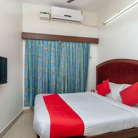 Oyo 8410 Rajeswari Tower Hotel Chennai Esterno foto