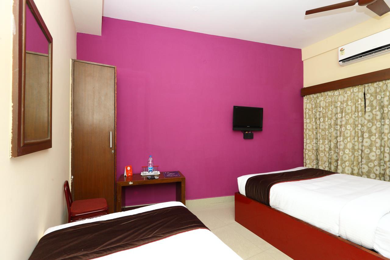 Oyo 8410 Rajeswari Tower Hotel Chennai Esterno foto