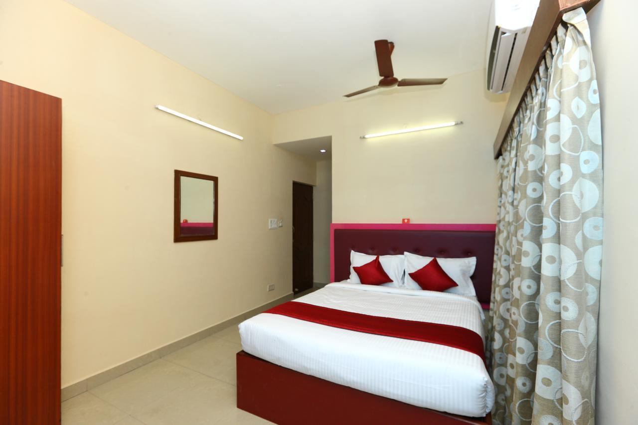 Oyo 8410 Rajeswari Tower Hotel Chennai Esterno foto