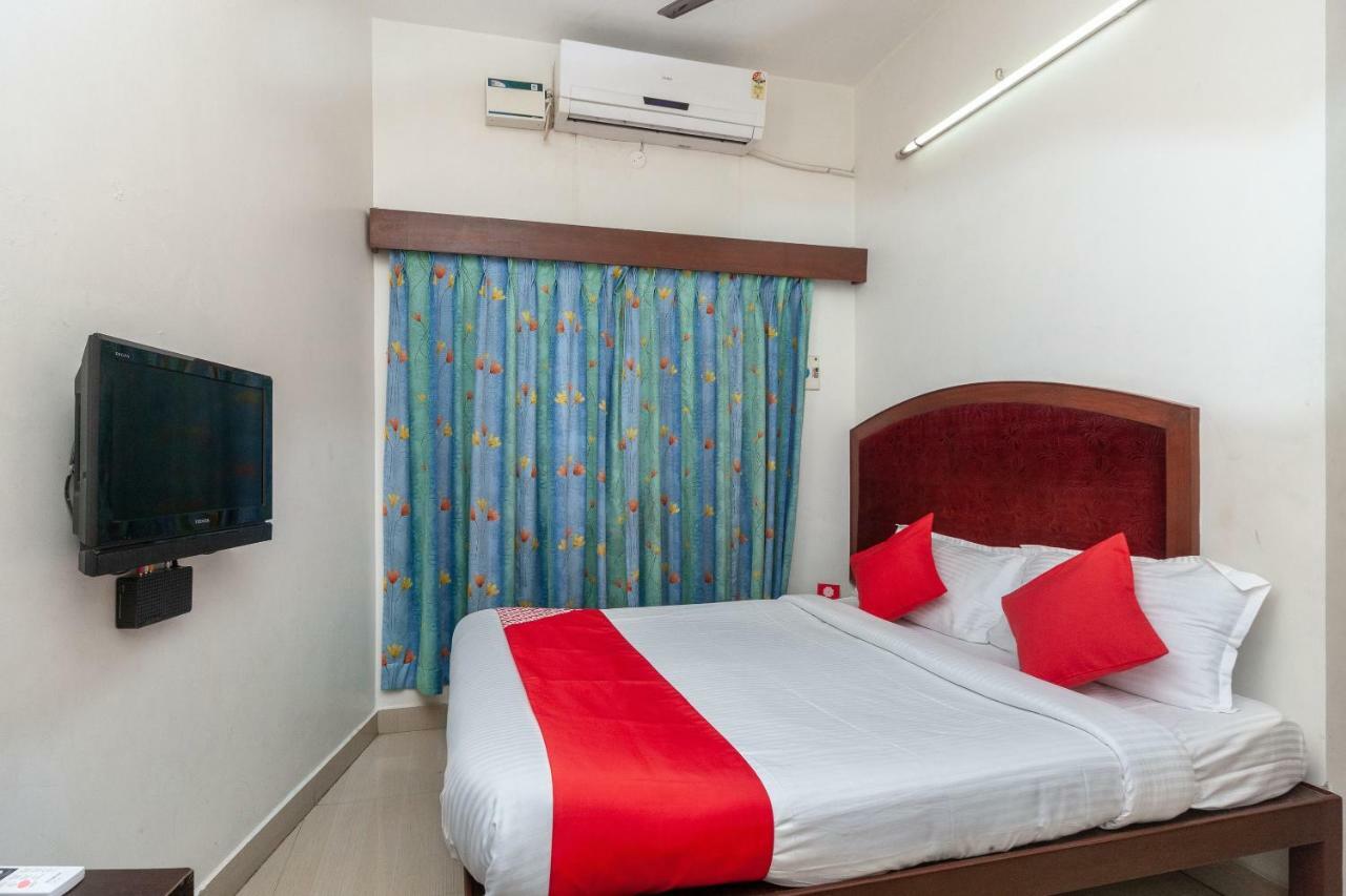 Oyo 8410 Rajeswari Tower Hotel Chennai Esterno foto