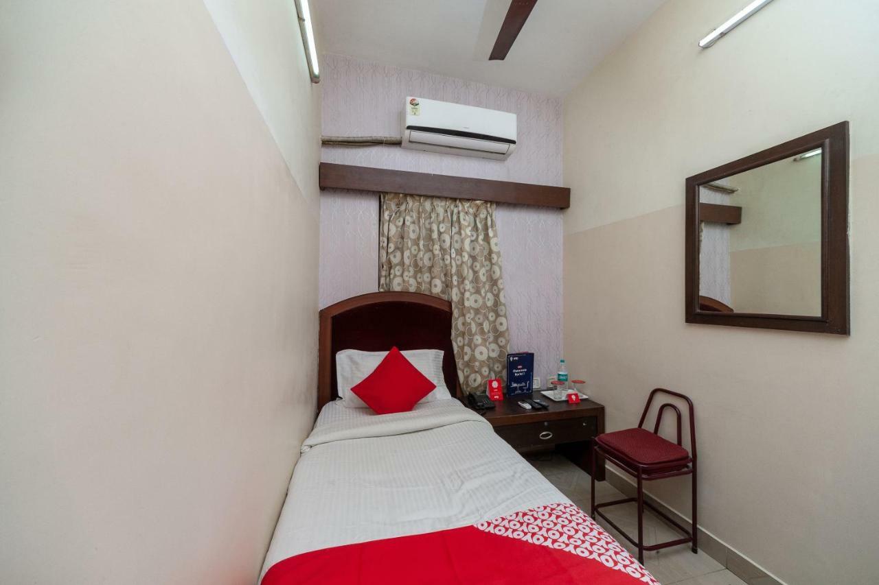 Oyo 8410 Rajeswari Tower Hotel Chennai Esterno foto