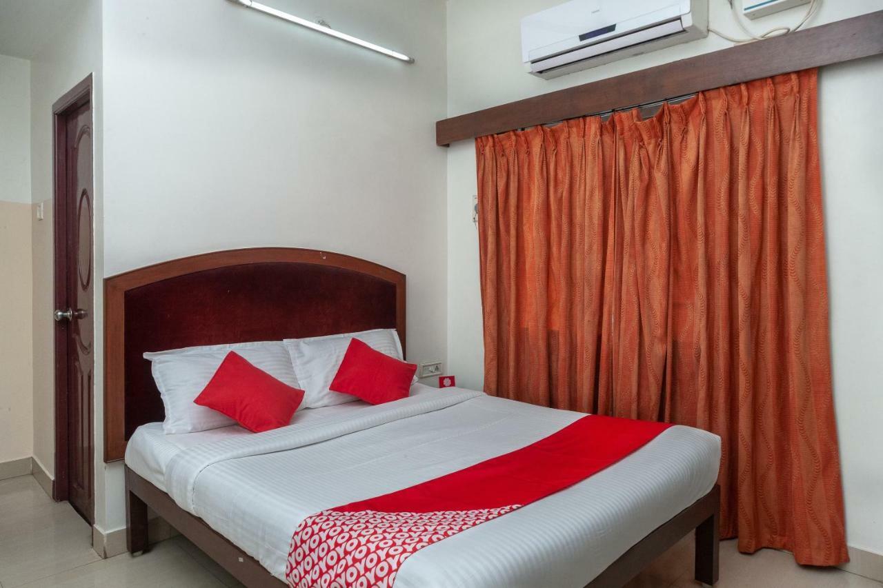 Oyo 8410 Rajeswari Tower Hotel Chennai Esterno foto