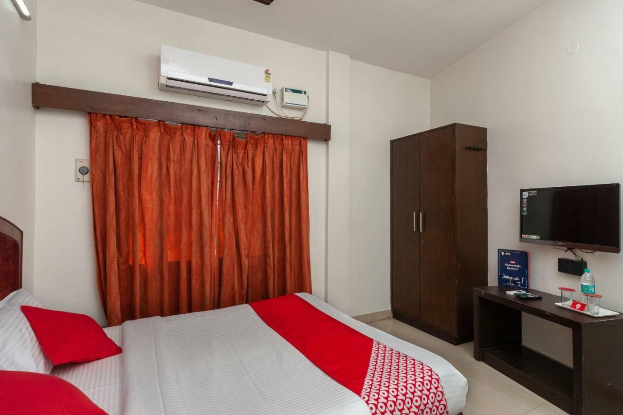 Oyo 8410 Rajeswari Tower Hotel Chennai Esterno foto