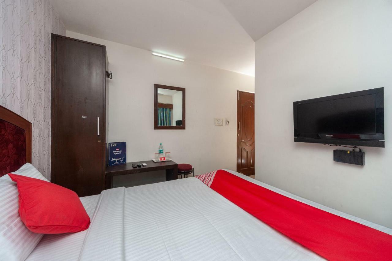 Oyo 8410 Rajeswari Tower Hotel Chennai Esterno foto